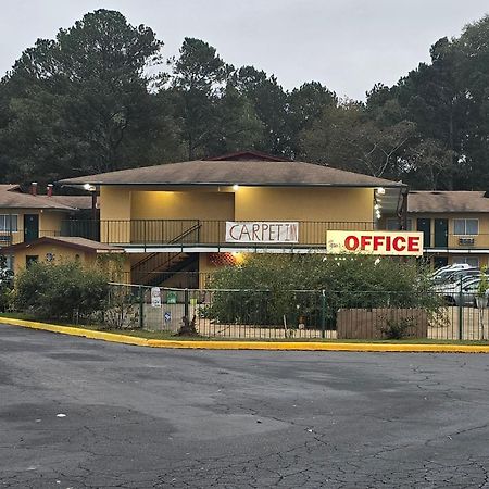 אופליקה Carpet Inn מראה חיצוני תמונה